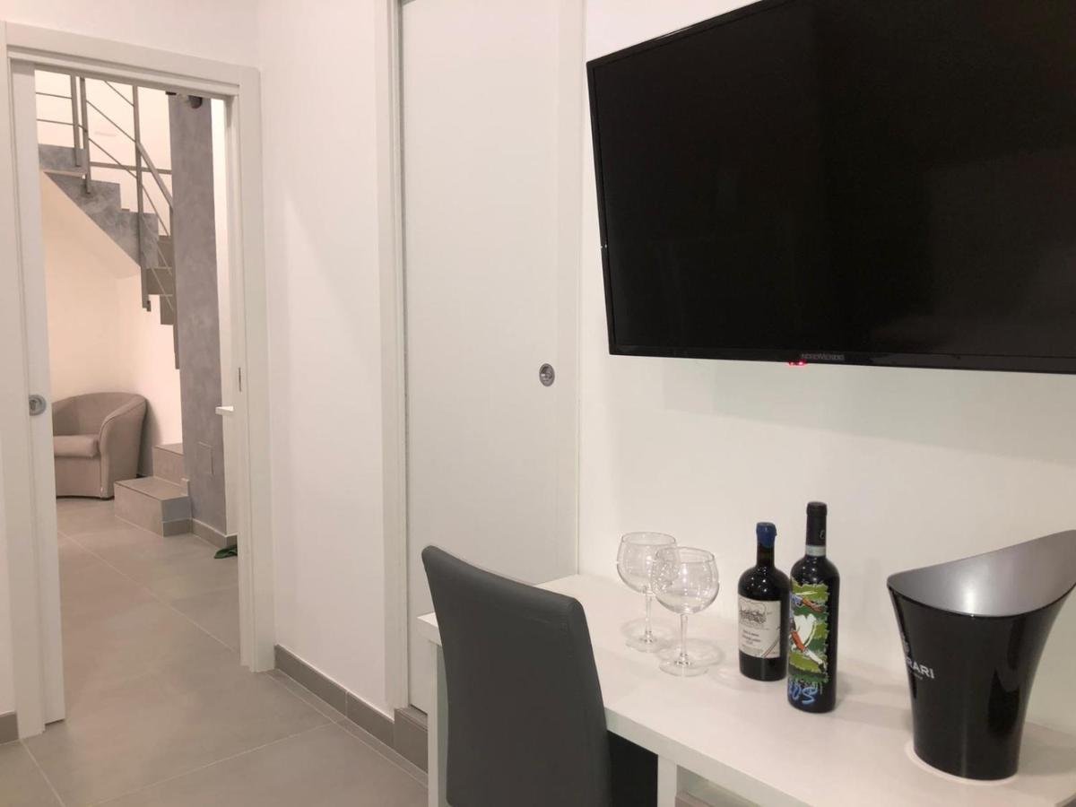 3 Rooms Chiaia Naples Extérieur photo