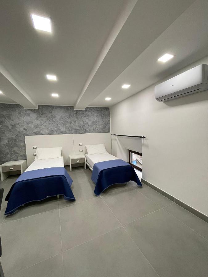 3 Rooms Chiaia Naples Extérieur photo
