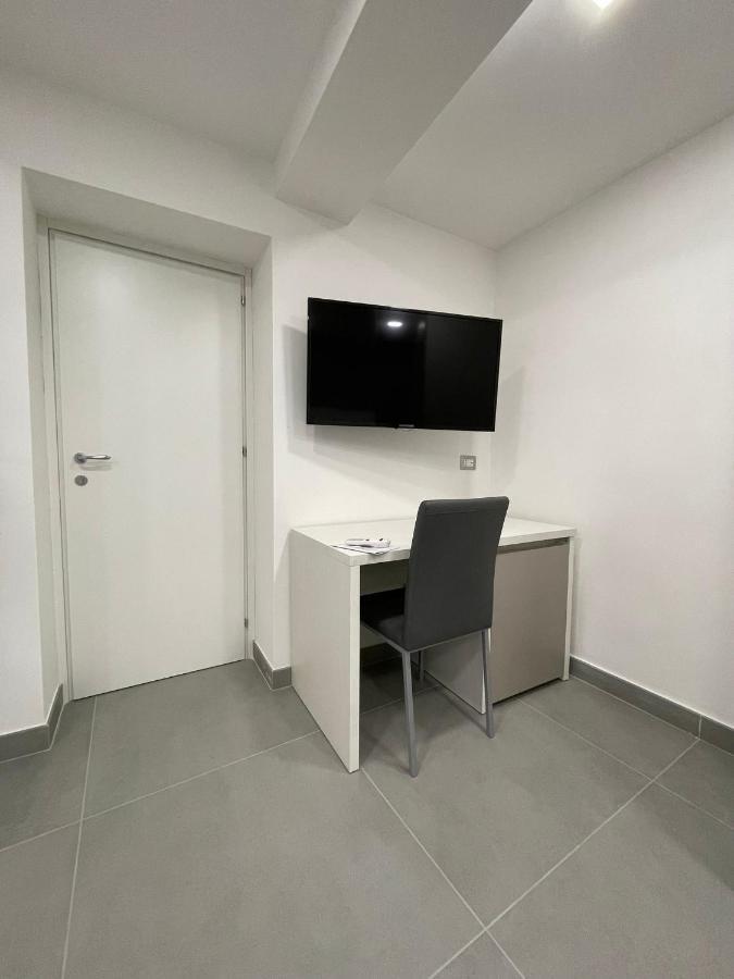 3 Rooms Chiaia Naples Extérieur photo