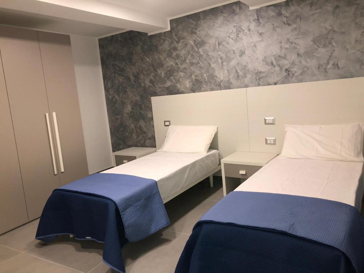 3 Rooms Chiaia Naples Extérieur photo